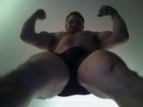 Huge Bodybuiler Giant Flex