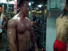 Chinese bodybuilders back workout