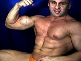 Romanian Bodybuilder Nude Webcam