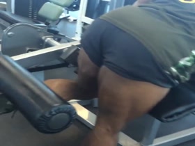 Massive Muscle ass