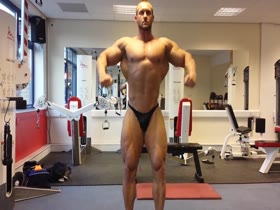 Lukas Gabris Gym Posing