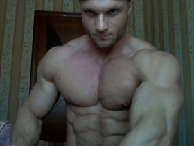 Denis Shvetsov - Bodybuilder Cam
