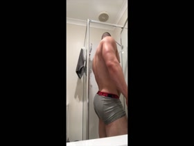 aussie bodybuilder in the shower