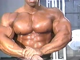 Kevin Levrone - posing and sweaty