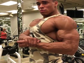 Beautiful Muscle, Beautiful Posing - young muscle