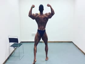 Roman Dudushkin bodybuilder