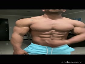 Victor Ramirez - Super Muscle Hunk Mega Flexing and Posing