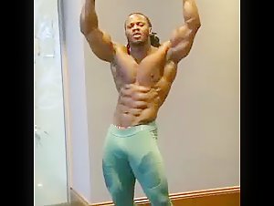 Ulisses Famous Bodybuilder a Muscle God