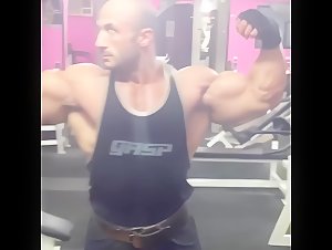 Bannout Big Biceps