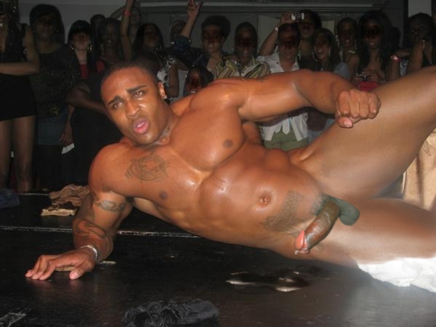 Hot Stripper Cums on Stage for the Crowd