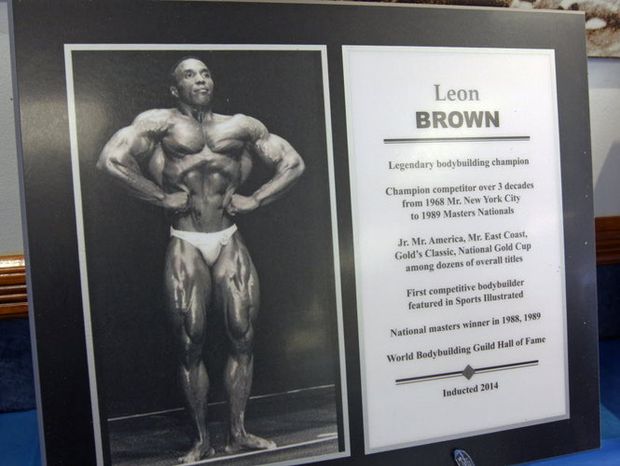 Legendary Leon Brown with Tribute from Arnold