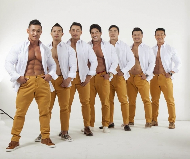 KOREAN MALE BODYBUILDERS GROUP.