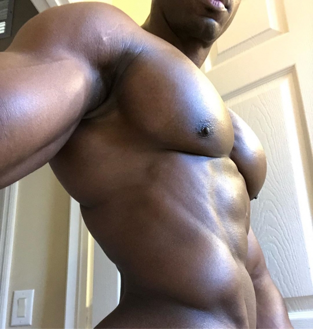 Muscular Hairy Chested Daddy In Dildo Show