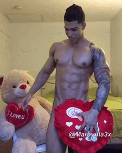 HAPPY VALENTINE'S DAY FROM MUSCLE STUD MARAVILLA3X.