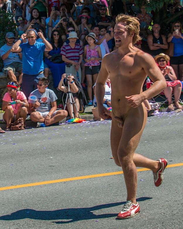 Nude runner