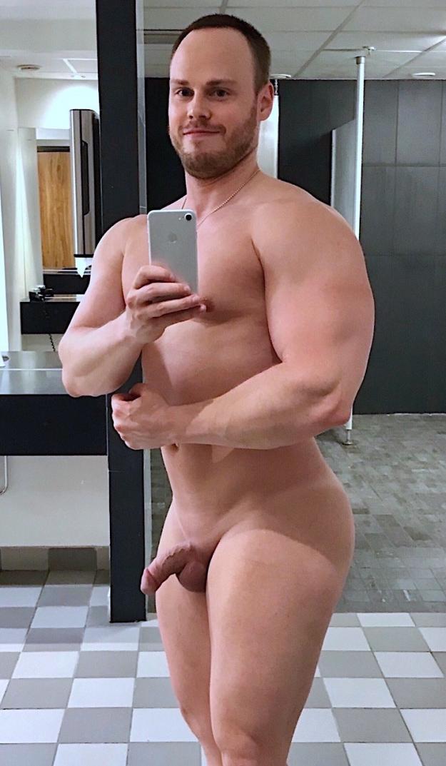 Joakim nude selfie
