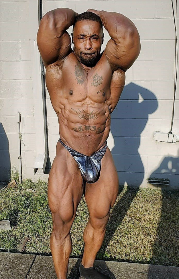 Bodybuilder with the biggest bulge: Detrick Lewis
