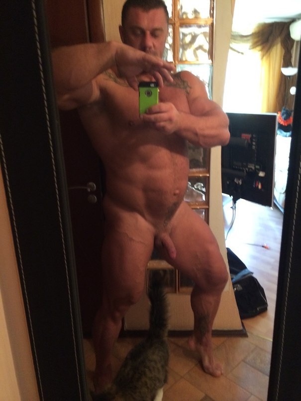 Sexy Male Bodybuilders Posing Nude Gif