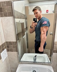 photo-thumb