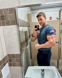 photo-thumb