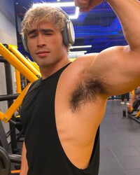 photo-thumb