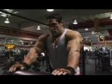 Gustavo Badell - Training Flexing Gunz - Gold's Gym 2005
