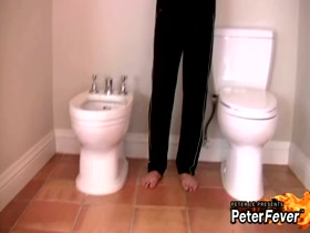 PETER FEVER - HOW TO USE A BIDET