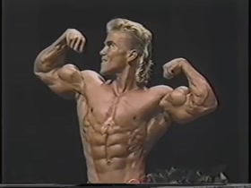 Amazing 18 yr old bodybuilder