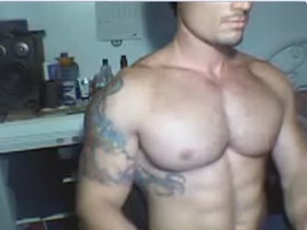 Muscleman webcam