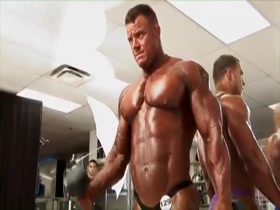 Huge Bodybuilder Dan