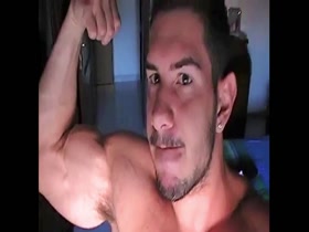 Italian bicep and pit