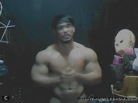Philippines Bodybuilder Cheng Dun Naked Pose