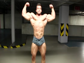 22 yr old Czech bodybuilder Pavel Cervinka underwear flexing