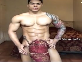 MARAVILLA3X - HANDSOME AND SEXY STRIPPER PERFORMS.