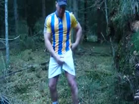 Muscular DILF Shows Off Big Meat in the Woods