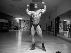 Antoine Vaillant Checking His Form