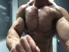 Cardio Pecs - I couldn't stop staring