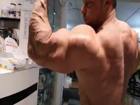 Mattia Vecchi bodybuilder posing