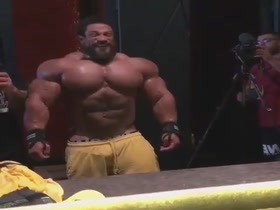 roelly massive