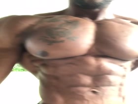 A set of pecs that will make you go "WOW!"