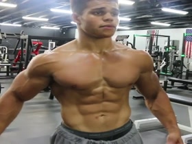 Crazy Pec Control - young muscle