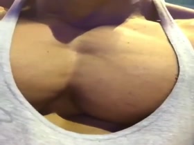 Very hot bouncing and popping pecs