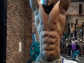 Here's how he got those absolutely fucking amazing abs