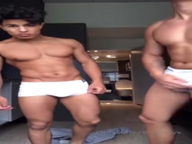 Muscle Twink Duo Webcam Show