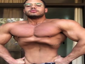 Glasses and Muscles - Hot Young Hunk and his Abs Vacuum!