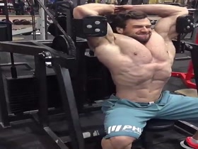 Dmitry Vorotyncev working out