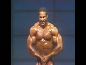 Mike Christian - Mr. Olympia 1987 Posing