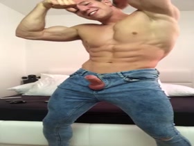 Muscle Czech Boy Jerks Off and Poses