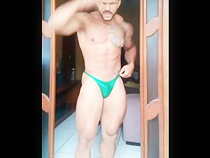 Brazilian Bodybuilder posing practice