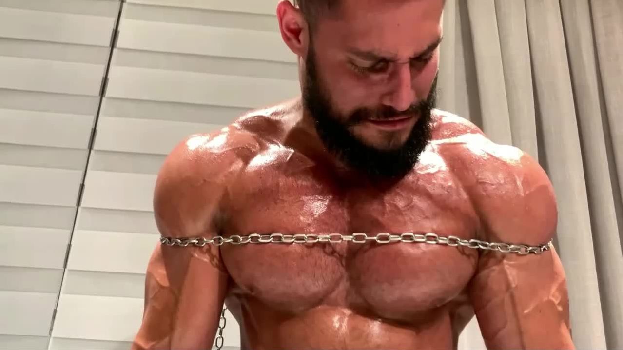 Airon - making us gasp and drool - MyMusclevideo.com